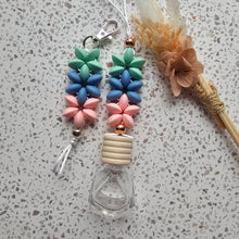 Load image into Gallery viewer, Flower Daisy Beaded Car Diffuser - Autumn Hue