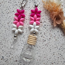 Load image into Gallery viewer, Flower Daisy Beaded Car Diffuser - Pink White