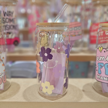Load image into Gallery viewer, Purple Daisy Glass Can Tumbler – 470ml (16oz)