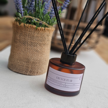 Load image into Gallery viewer, French Pear Reed Diffuser – Elegant Home Fragrance - 100ml
