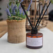 Load image into Gallery viewer, French Pear Reed Diffuser – Elegant Home Fragrance - 100ml
