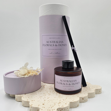 Load image into Gallery viewer, Australian Florals &amp; Honey Reed Diffuser 100ml – Luxury Home Fragrance
